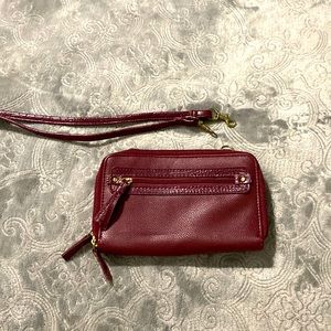 Wallet with strap that can attach , supper cute ,used in good condition!